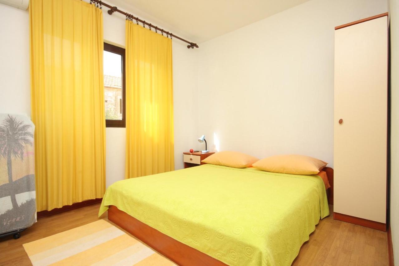 Apartments With A Parking Space Sali, Dugi Otok - 8136 Exterior foto