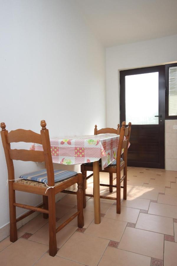 Apartments With A Parking Space Sali, Dugi Otok - 8136 Exterior foto
